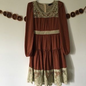 Lace detailed Dress